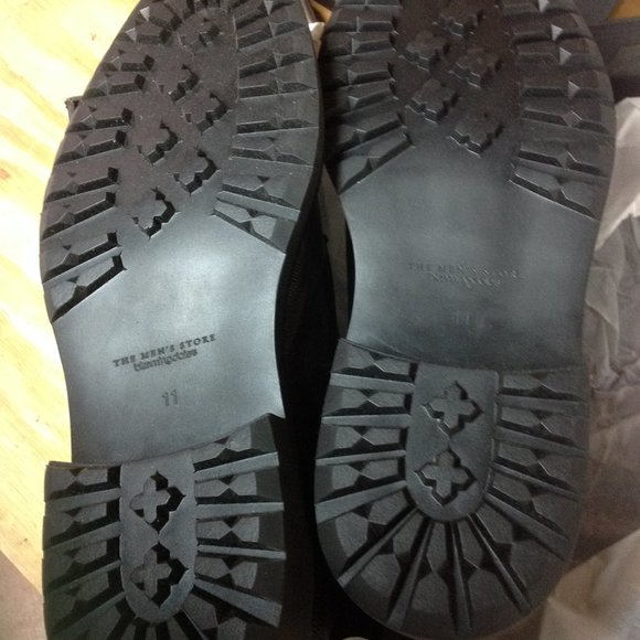 Bloomingdale's Men's Black Leather CapToe Boots - 11 -  New in Box - Picture 3 of 13